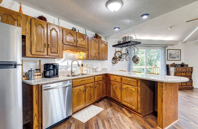 Guntersville Hideaway w/Mountain & Lake Views!