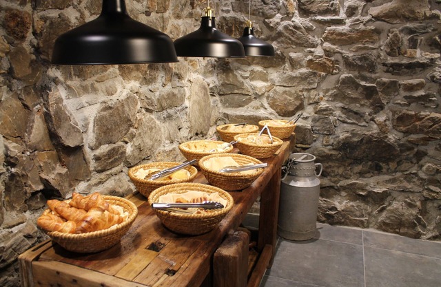 Hôtel du Crêt Rond - Logis