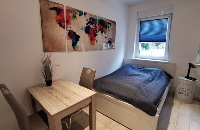 Hübsches Zimmer mit Eigenem Bad und Kochecke, Gute Verkehrsanbindung
