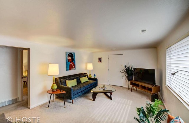 *H* NEW! Old Broadmoor 1 BDRM, West-side Colorado Springs Goodness!