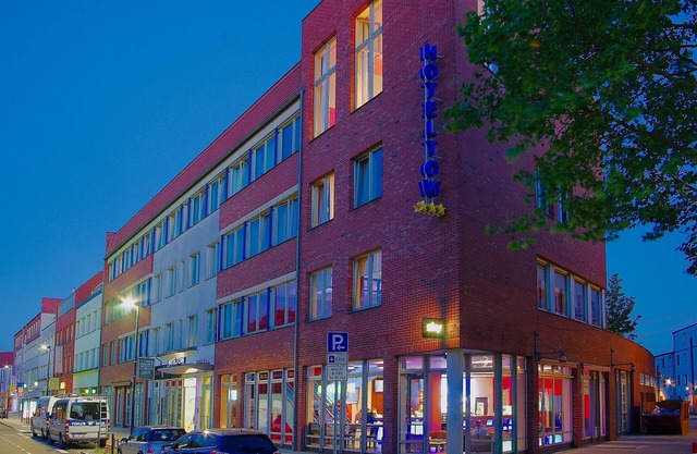 H24 Hoteltow