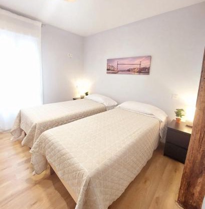 Habitación en aPartamento con zonas comunes compartida HP