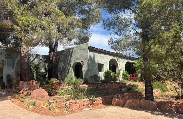 Hacienda Private Suite & Patio overlooking garden