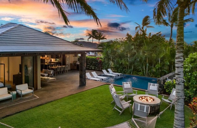 Hale Wa'a 4 Bedroom Luxury Home w/Private Pool