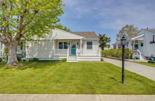 Half-Mi to Beach: Cape May Getaway w/Deck & Yard!