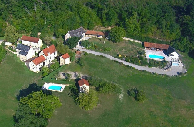 Hameau Privatif DE Charme 30 Pers