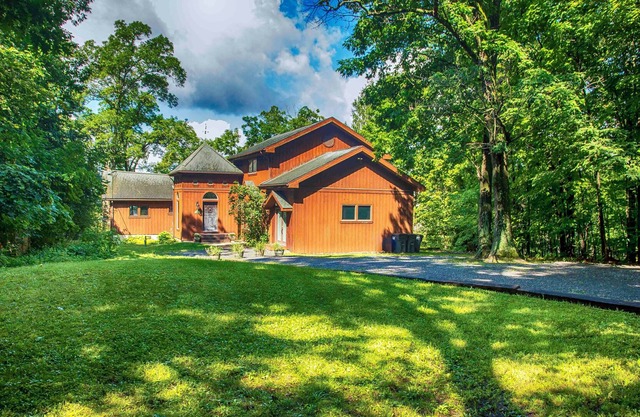 Hamilton Lake House: Seneca Lake Wine Trail Retreat + Minutes from Downtown Geneva!