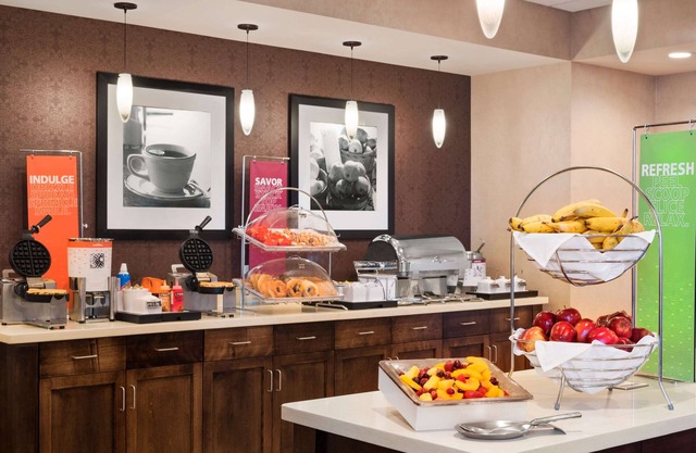 Hampton Inn Lincoln Airport