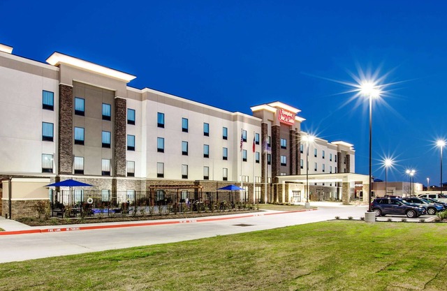 Hampton Inn & Suites Dallas/Ft. Worth Airport South
