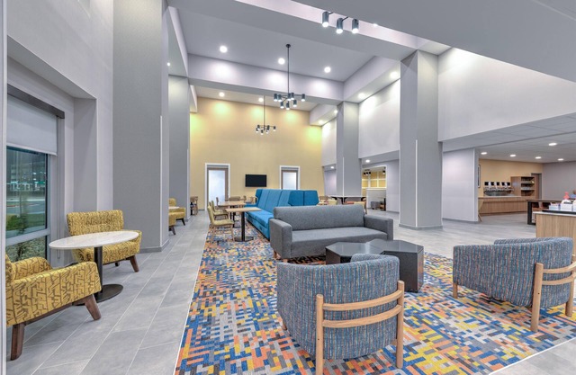 Hampton Inn & Suites Little Rock Airport