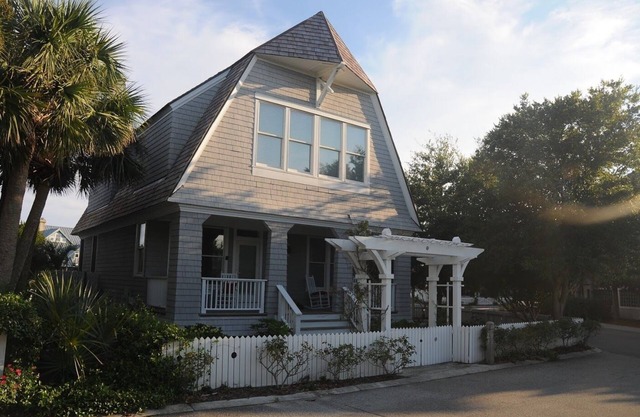 Harbor Village Home on Bald Head Island , near everything, with spectacular view