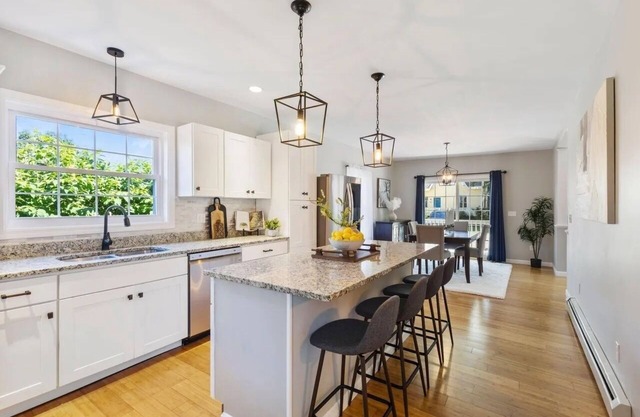 Harborside Designer Retreat Sleeps 10