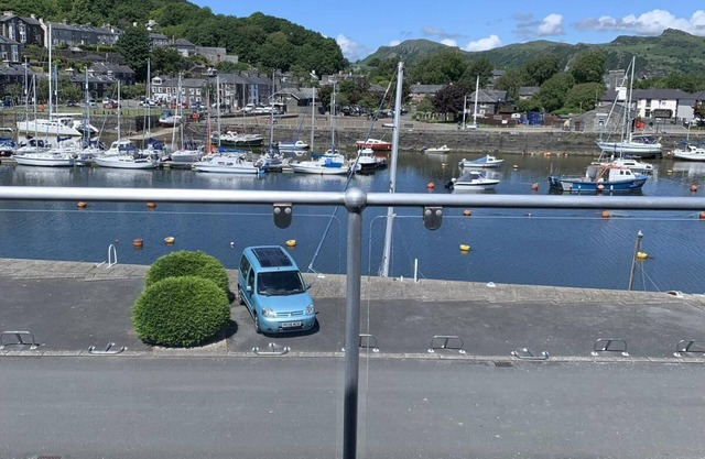 Harbour Haven: Spectacular Views