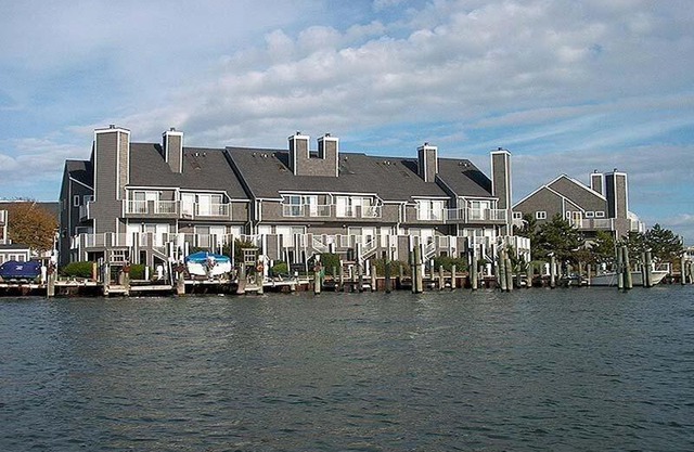 Harbour Island 21C townhouse