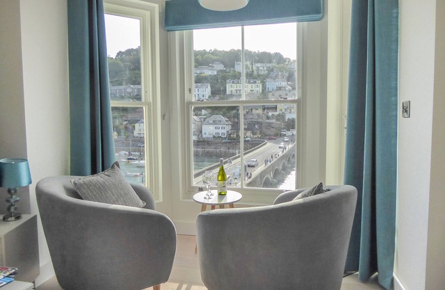 Harbour View Apartment
