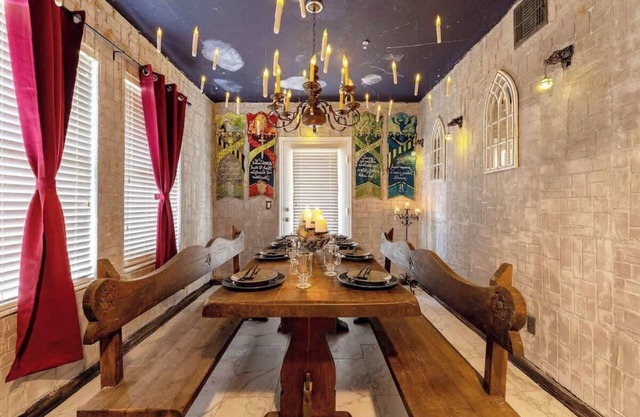 Harry Potter 4-Bed Home Near Parks, Free Parking