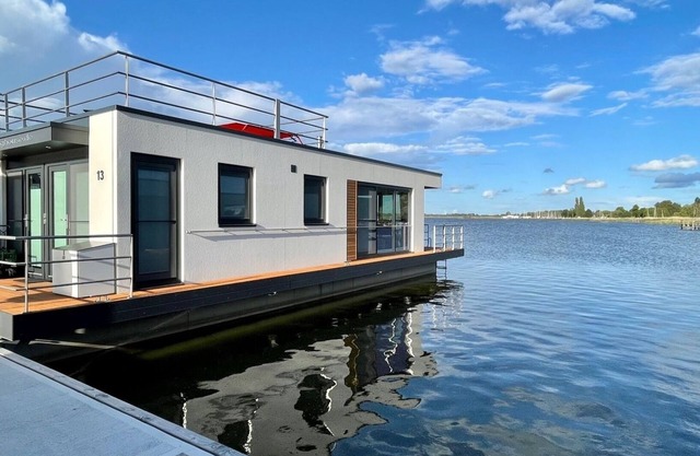 Hausboot für 6 Gäste mit 45m² in Ribnitz-damgarten