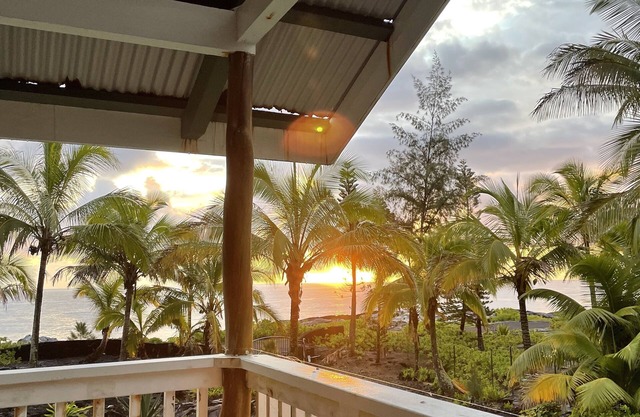 Hawaii Life Rentals Presents Hale Honu
