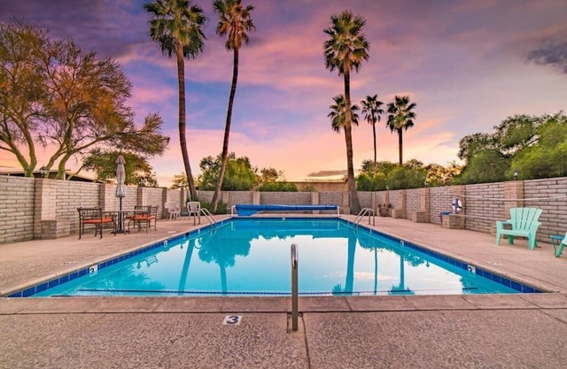 Hawaiian Inspired 3BR: Relaxation Near Events!