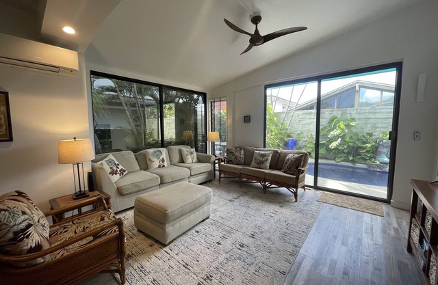 Hawaiikai Paradise: Your Tranquil Retreat with Private Pooln