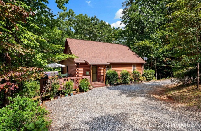 Hawks Terrace- Hot Tub, Fire Pit, Mirror Lake Access, Views!
