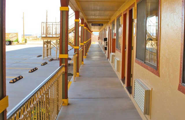 Hawthorne's Best Inn