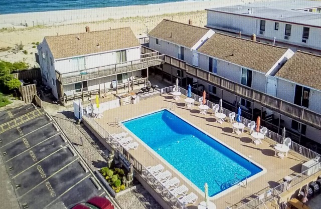 Heart of Beach Haven - LBI Oceanfront Condo; Inground Pool