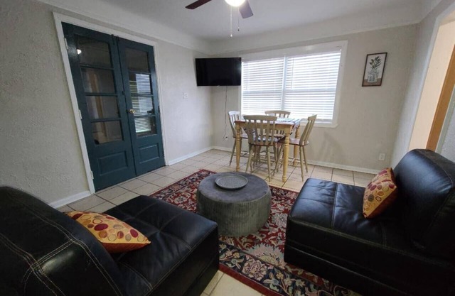 Heart of NOLA 3Bed /2 Bath by Ochsner!