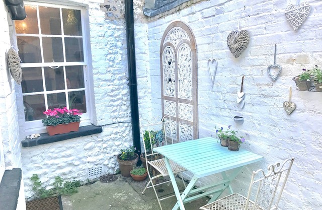 Heart of the Old Town, beautiful Historic 3 bed House