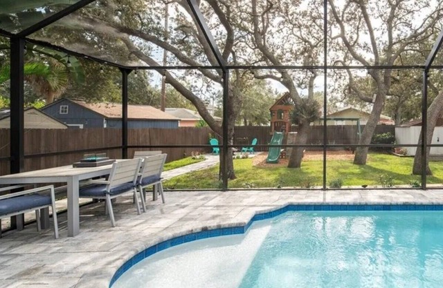 Heated Pool Island Oasis! 2 bedroom/2 bath in the heart of South Tampa.