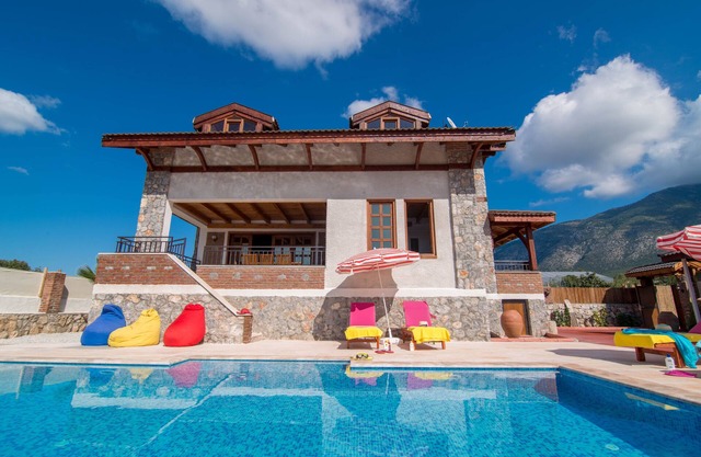 Heated Pool - Private villa.