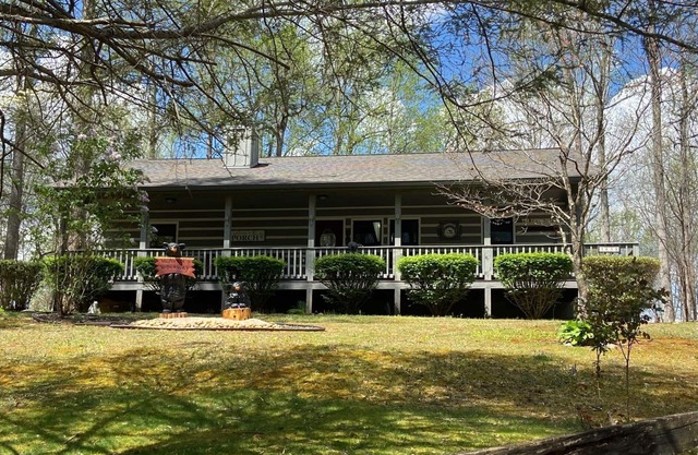 Heaven's Hideaway - 2 King Suites/Pet Friendly/Hot Tub/Firepit