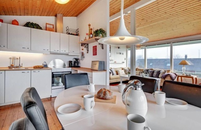 "Henryka" - 100m to the inlet by Interhome