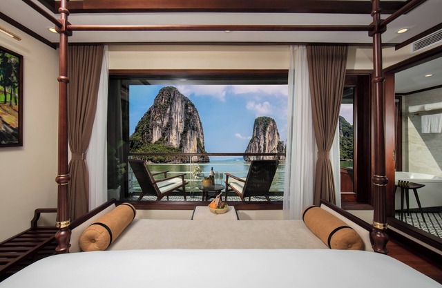 Heritage Cruise Binh Chuan Cat Ba Archipelago