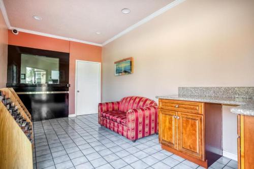 Heritage inn