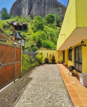 Hermosa casa de campo en GUATAPÉ
