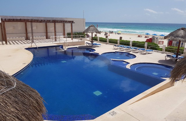 Hermosa villa frente al mar 3 habitaciones 3 baños vista y acceso al mar