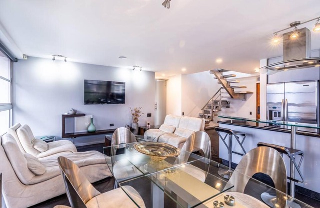 Hermoso penthouse dúplex con vista a Medellín