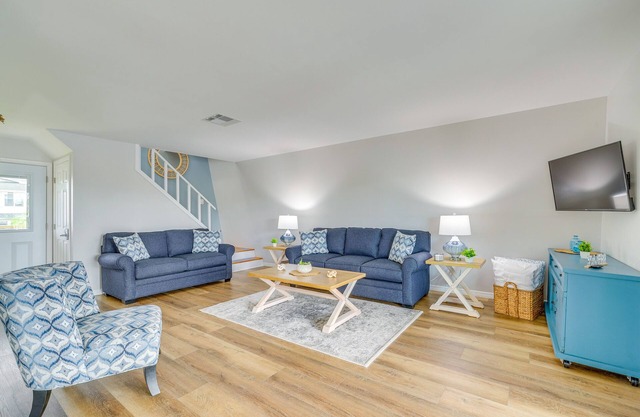 Hernando Beach Waterfront Home w/Boat Dock & Deck