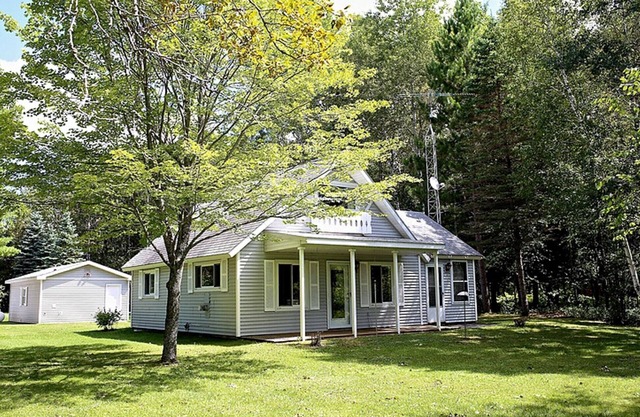 Heron House - Premier Ausable River Destination