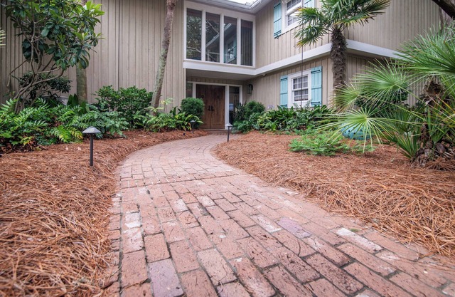 Heron Point, Stunning Creekfront Retreat in DeBordieu Colony