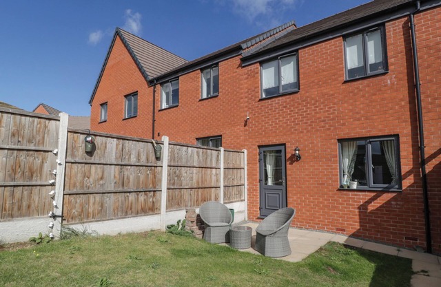 HEY CLOSE, pet friendly, character holiday cottage in Great Malvern