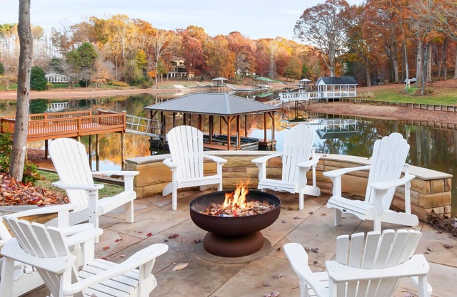 HGTV Design | Private Dock | Hot Tub | Fire Pit