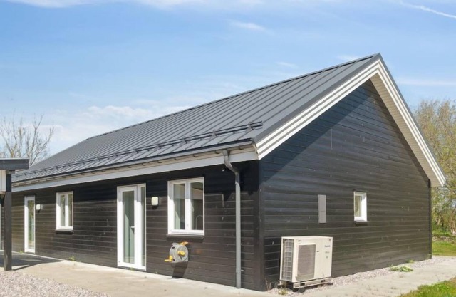"Hidde" - 200m from the sea by Interhome