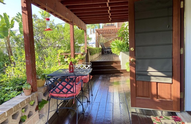 Hidden Gem: Secluded Nook in Silverlake hills