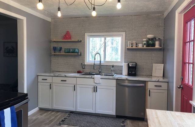 Hidden Modern Cottage Minutes From The Beach In A Quiet Woods Setting!