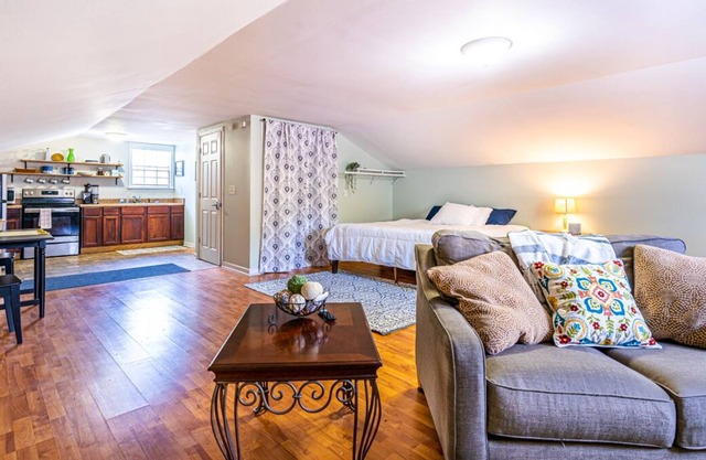 Hideaway apartment tucked into Historic District