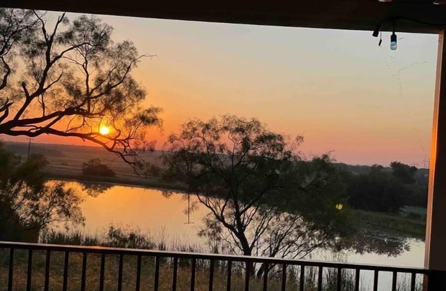 Hideaway Ranch: Entire Home