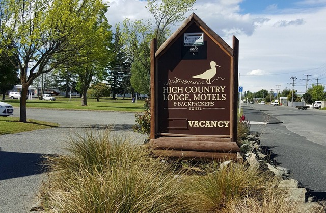 High Country Motel and Backpackers
