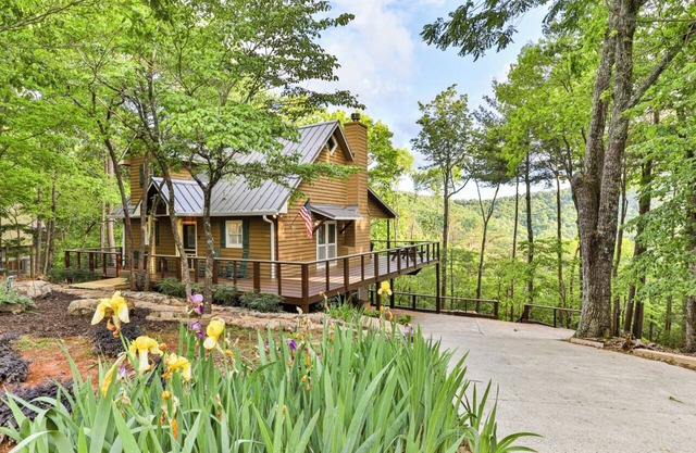 High Hopes - Stunning Mountain Views - Beautiful Interior, Completely Remodeled